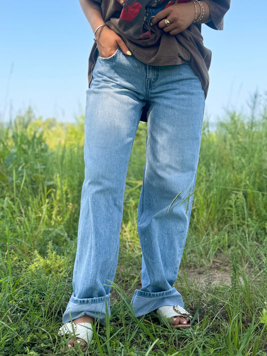 Low Rise Cuffed Baggy Wide-Leg Jeans